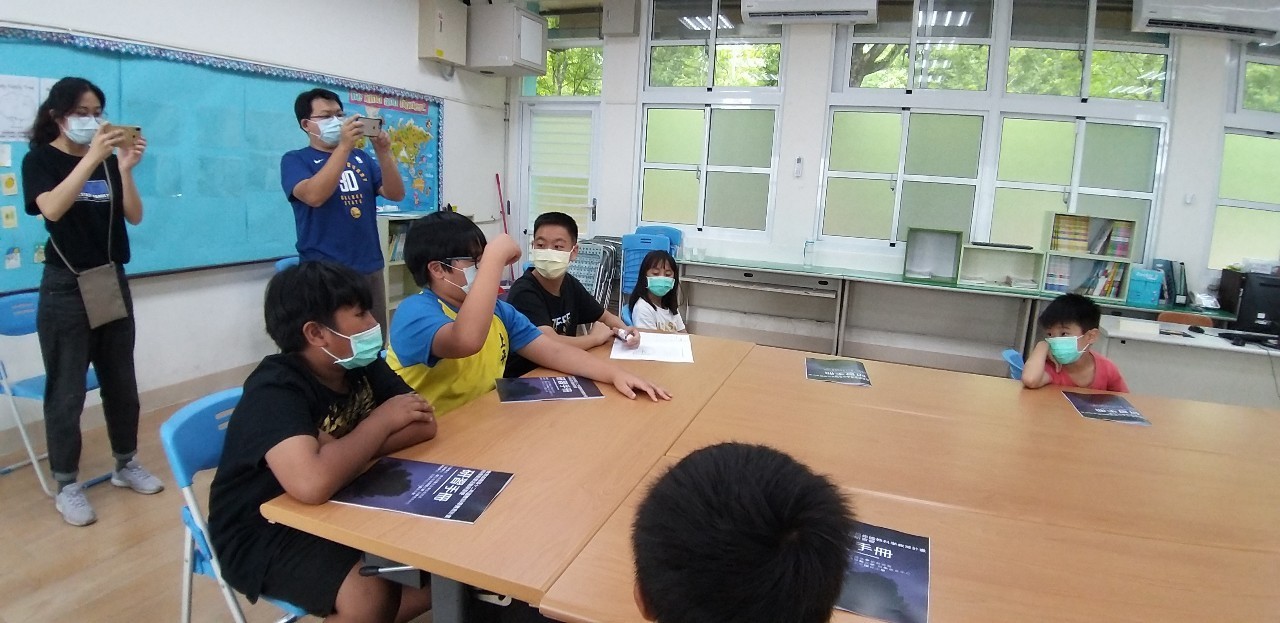 LINE_ALBUM_111.05.10高師大科學營_220516_34.jpg